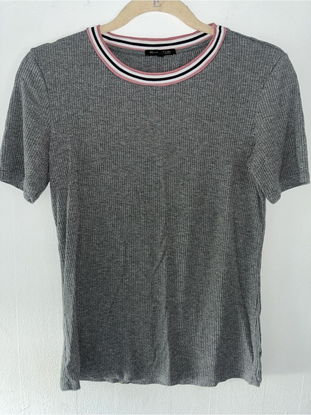 Massimo Dutti Gray Ribbed Short-Sleeve Tee with Pink-Trim Crewneck